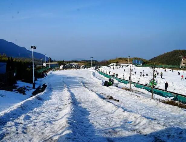 天池滑雪滑道