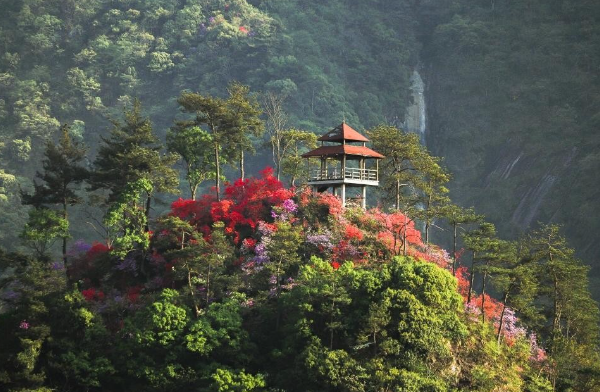 天峡景区景观亭